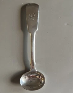 ENGLISH GEORGIAN STERLING SILVER SALT/CONDIMENT SPOON, LONDON 1820 - Picture 1 of 5