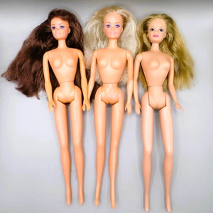 Lote de tres muñecas vintage de marca Lucky sin ropa morenas y rubias se venden como están - Imagen 1 de 8