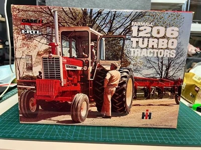 CASE FARMALL 1206  1/16  CASE WANGUO TRACTOR MODEL - Image 1 of 4