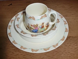 Royal Doulton Bunnykins Juego de 3 piezas para niños taza de un solo mango, cuenco, plato - Imagen 1 de 9