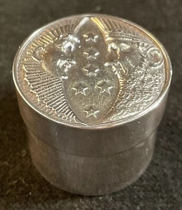Donald Pywell Sterling Silver Dresser / Pill Box Moon and Stars - Picture 1 of 9