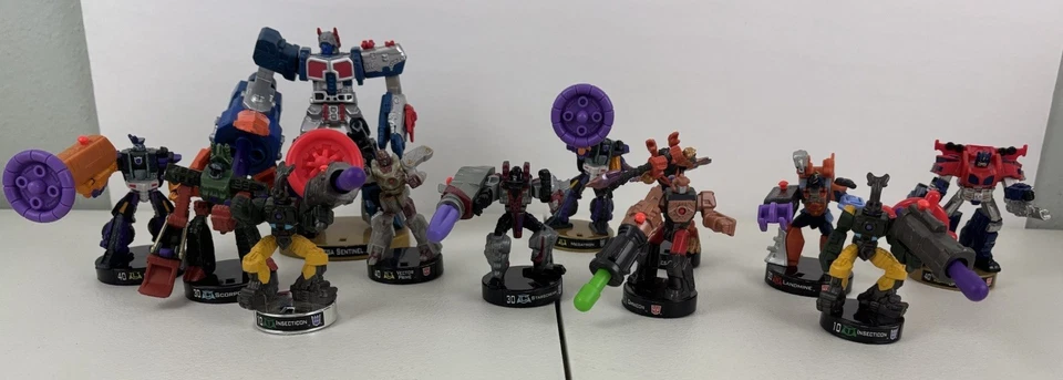 Figura Hasbro Attacktix Transformers 2006 (12) Foto 1 de 4