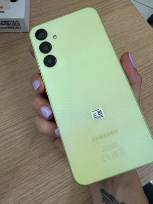 telefono cellulare Samsung Galaxy A25 giallo in confezione originale e mai usato - Immagine 1 di 4
