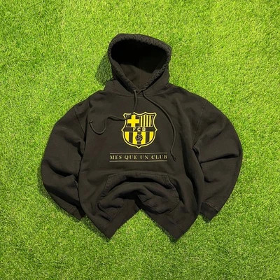 Sudadera con Capucha Negra FC Barcelona “Més Que Un Club” — Producto Oficial FCB Foto 1 de 4