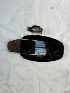 Porsche 911 G series SC petrol flap - Picture 1 of 1