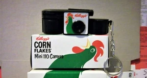 Llavero vintage 1990 Kellogg's Corn Flakes mini 110 cámara cereal premium - Imagen 1 de 2