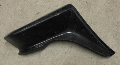 Dodge Aspen/Plymouth Volare 75-80 delantero derecho llamarada de plástico (X33) Foto 1 de 4