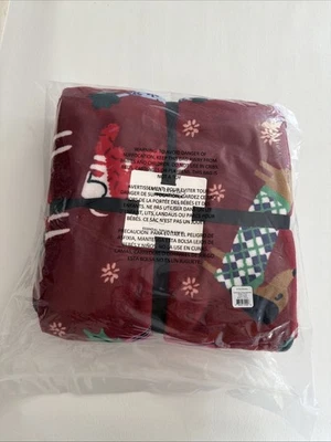 NEW Vera Bradley Plush Fleece Throw Blanket  Dog Print HOLIDAY HOUNDS   80"x50" - Image 1 of 4