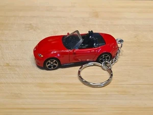 1/64 DIECAST MODEL 2015 MAZDA MX-5 MIATA KEYCHAIN KEYRING - Picture 1 of 4