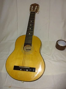 Gitarre für Kinder 70 cm Holz ordentlich - Bild 1 von 3
