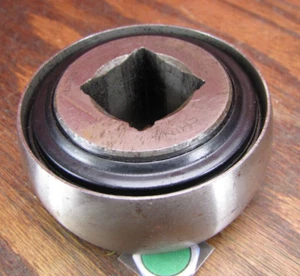 Cojinete de grada de disco agrícola W208PPB9 80 mm x 27 mm diámetro cuadrado - Imagen 1 de 4