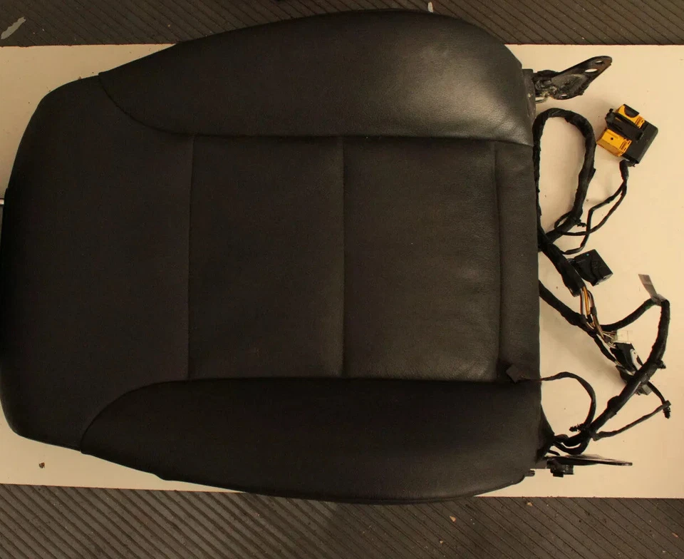 07 BMW 525XI LEFT DRIVER UPPER SEAT CUSHION AIRBAG BLACK LEATHER LH W/o HEADREST - Image 1 of 1