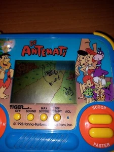 GLI ANTENATI ELECTRONIC VIDEOGAME PORTATILE GIG TIGER VINTAGE RARE FUNZIONANTE! - Foto 1 di 5