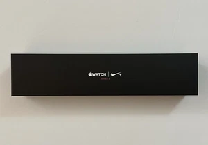 NIKE APPLE WATCH SERIES 3 + BOITE VIDE UNIQUEMENT - Pas de montre !! - Photo 1 sur 4