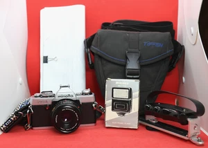 1980 Minolta XG1 SLR 35mm Film Camera w/Lens, Tiffen Case, Flash & L-Bracket - Picture 1 of 24