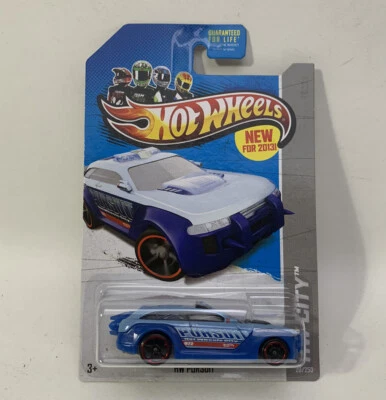 Hot Wheels HW Pursuit Blue HW City New for 2013 - Image 1 of 4
