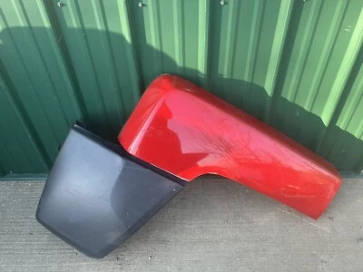 2006-2010 HUMMER H3 REAR FENDER FLARE ASSEMBLY PASS. RIGHT SIDE RED OE 2006-2010 - Image 1 of 4