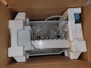 OEM WHIRLPOOL ICE MAKER KIT ASSEMBLY 1129313 Replaces 1118554, 1129312, 112931 - Picture 1 of 2