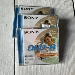 3x Sony Mini DVD-R DMR30A 8cm Video CAMCORDER HANDY CAM DISC– NEW & SEALED - Afbeelding 1 van 3