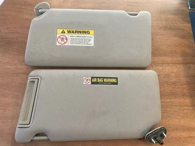 Par de quebra-sol lateral para motorista e passageiro Honda Element fabricante de equipamento original 2003-2006, pano cinza - Imagem 1 de 3