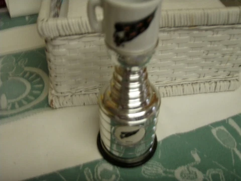 WASHINGTON CAPITALS  LABATT STANLEY CUP & 1 INCH MINI MUG Cover