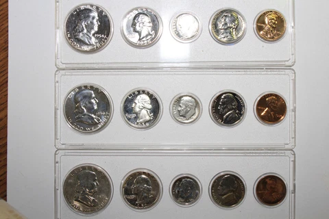1954, 1956 & 1957 US Proof Sets in Plastic Holders Few Cameos (NUM8265) Cover