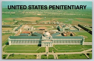 A635 Vintage Postcard United States Penitentiary Levenworth Kansas Unposted Card - Picture 1 of 2