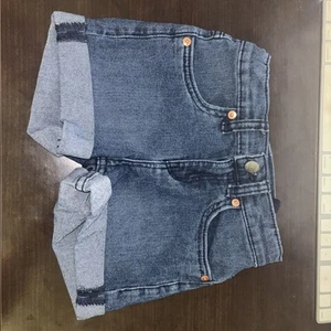 Levis Shorty Short Girls Kids Size 7 Reg  - Picture 1 of 2