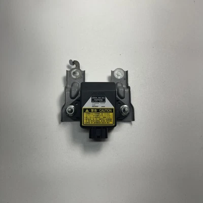 2005-2009 Toyota Prius Air Duct Number 3 87215-47020 OEM - Image 1 of 4