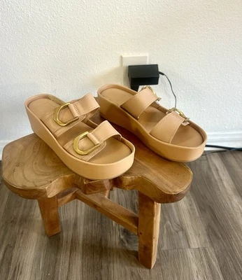 Dolce Vita Tan Platform Sandal Double Gold Buckle Womens 8 Slip On Comfortable - Image 1 of 4
