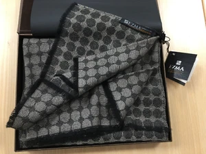 BNWT Men's EZMA Cashmere Scarf - Picture 1 of 12
