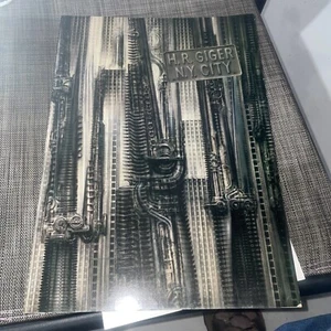 H. R. Giger N.Y. City Art Book Alien Necronomicon Grotesque 1981 English - Picture 1 of 7