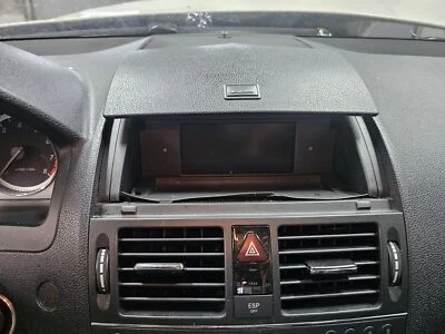 Pantalla de infoentretenimiento usada se adapta a: Mercedes-benz Mercedes clase c 204 2009 tipo C30 Foto 1 de 4