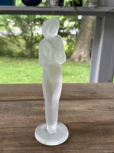 Vtg Czech Glass Statue Desna Shy Girl Satin Woman Figurine Home Decor 7 3/4" - Imagen 1 de 10