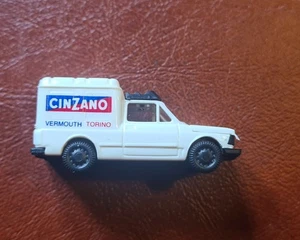 Modellino revell praline fiat fiorino cinzano vermouth torino 1:87 h0 Raro! - Foto 1 di 13
