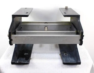 Seastar JP1060SS 6" Jackplate, Retroceso Manual 3" Elevación, Motor MAX 585Lbs/300HP - Imagen 1 de 5
