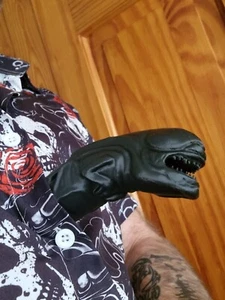 Alien Chestburster Xenomorph movie Halloween costume Horror aliens Ripley Black - Picture 1 of 8