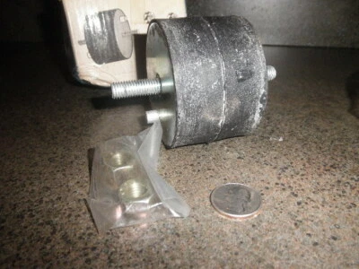 NOS Genuine OEM Volvo#274111,478496,MTC ref#VR105'74-85 242,244,245,264 Motor Mt - Image 1 of 4