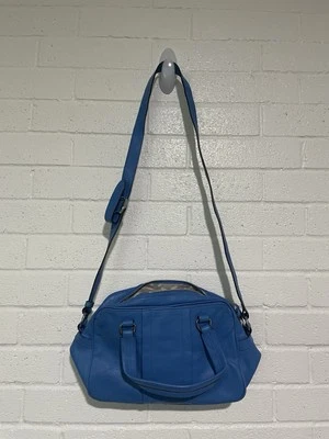 Bolso Bandolera Aimee Kestenberg Cuero Guijarro Cartera Todo por Amor Azul Preppy Foto 1 de 4