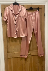 Ladies Pyjamas short sleeve Size 14 (1XL) - Picture 1 of 1