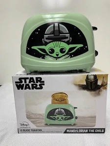 Star Wars The Mandalorian The Child 2-Slice Toaster  Toasts Baby Yoda on Toast - Picture 1 of 6