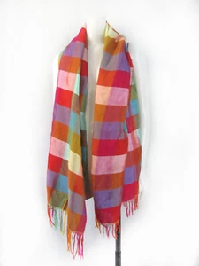 Bufanda grande arco iris a cuadros brillantes con flecos 24 x 68 A239 - Imagen 1 de 5