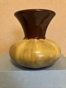 Vintage Blue Mountain Pottery Drip Glaze Harvest Gold 5.25 Inch Vase - Picture 1 of 7