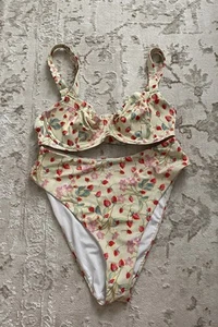 Victorias Secret Swim Yellow Strawberry Wicked Underwire Bikini Top And Bottom - Picture 1 of 6