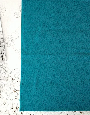 Licuadora REMNANT con estampado pequeño azul verdoso-verde con pequeños puntos negros tela Cranston Foto 1 de 3