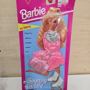 Vintage Barbie Sports Fashion Ice Skater Skating Outfit Doll Clothes - Picture 1 of 5
