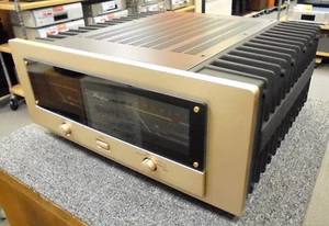 Accuphase P-450 Power Amplifier - Picture 1 of 6
