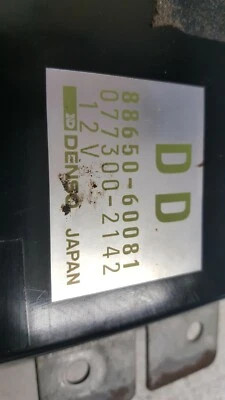 TOYOTA LAND CRUISER 80 J80 A/C Air Heater Box ECU Control Unit 88650-60081 1997 - Image 1 of 4