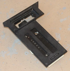 82-92 Camaro Upper Center Console Automatic Trim Bezel - Foto 1 di 3