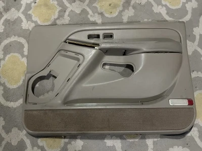 Chevy Silverado/GMC Sierra 1500 HD 2003-2007 2x2 panel de puerta lateral del pasajero Foto 1 de 4